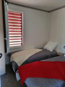 Postel nebo postele na pokoji v ubytování Chalet Etxetxoa, de 1 à 4 personnes avec Climatisation, SPA, Terrain privé et Piscine