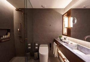 Um banheiro em Hotel Fasano Sao Paulo Itaim