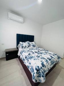 Ένα ή περισσότερα κρεβάτια σε δωμάτιο στο Sexy Casa 12 Alberca Templada Playa +16 φωτογραφίες