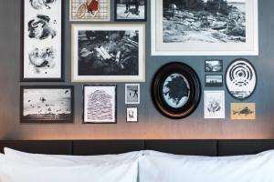 Postel nebo postele na pokoji v ubytování Renaissance Minneapolis Bloomington Hotel