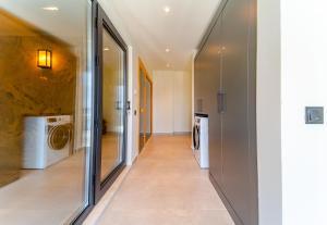 A bathroom at Villa Kazarman, Kalkan’ın kalbinde denize, merkeze