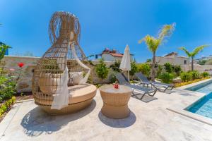 The swimming pool at or close to Villa Kazarman, Kalkan’ın kalbinde denize, merkeze