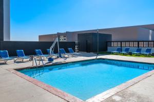 Bazén v ubytování Sheraton Oklahoma City Downtown Hotel nebo v jeho okolí