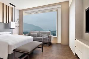Letto o letti in una camera di Kathmandu Marriott Hotel