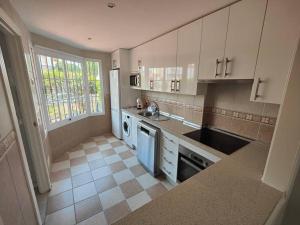 Zdjęcie z galerii obiektu Jolie maison à Cabopino Marbella w Marbelli +22 zdjęcia