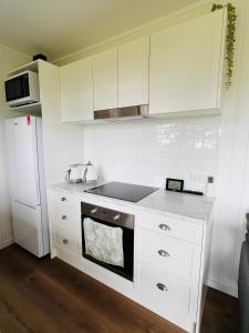 Gallery image of Three Pines House - Unique Tiny House with Views in Mount Tamborine