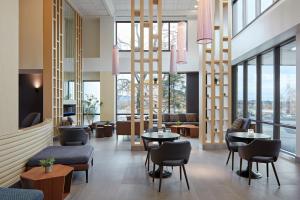 Restaurace v ubytování Delta Hotels by Marriott Sherbrooke Conference Centre