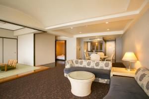 Posezení v ubytování Mikawawan Resort Linx + 37 fotografií