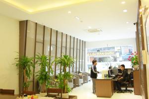 Lobby o reception area sa Le Grand Hanoi Hotel - The Tryst