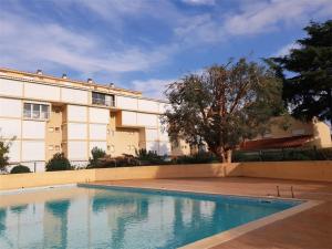 Swimmingpoolen hos eller tæt på Appartement T2 à Argelès-sur-Mer - Proche plage, parking privé, loggia sud, 4 couchages - FR-1-388-4