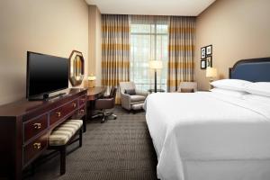 Voodi või voodid majutusasutuse Sheraton McKinney toas