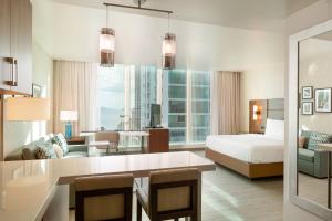 Postel nebo postele na pokoji v ubytování Residence Inn by Marriott Panama City
