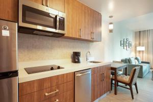 Kuchyň nebo kuchyňský kout v ubytování Residence Inn by Marriott Panama City