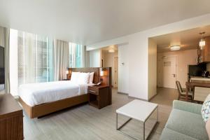 Postel nebo postele na pokoji v ubytování Residence Inn by Marriott Panama City