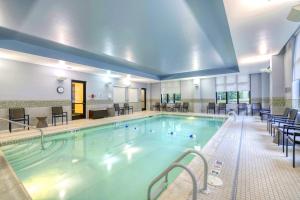 Hồ bơi trong/gần Residence Inn by Marriott Portsmouth Downtown