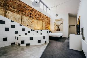 Albert Hotel Daylesford客房内的一张或多张床位