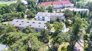 Budova, v ktorej sa dovolenkový park nachádza