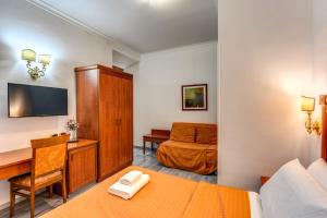 TV a/nebo společenská místnost v ubytování Baltik Guesthouse