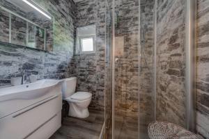 Phòng tắm tại Casa di Kiara, Skadar Lake