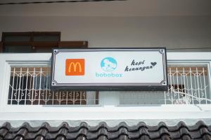 Um certificado, prémio, placa ou documento mostrado em Bobopod Malioboro, Yogyakarta