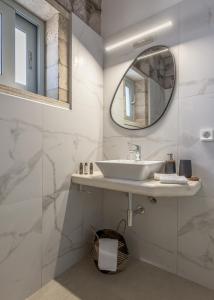 Bagno di Thea Sunset Suites
