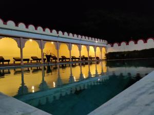 Bassein majutusasutuses Satyam Palace Resort või selle lähedal