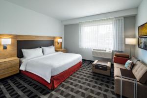 Posteľ alebo postele v izbe v ubytovaní TownePlace Suites By Marriott Venice