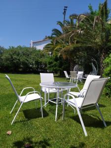 A garden outside Studios Periklis