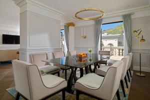 Sjónvarps- og/eða afþreyingartæki á Tbilisi Marriott Hotel