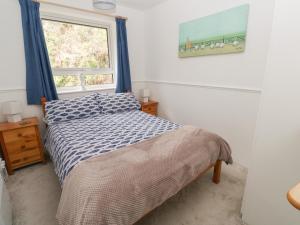 Voodi või voodid majutusasutuse Badger Sett in Granite Henge near Looe toas +11 fotot