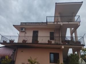 Balkón nebo terasa v ubytování benny house