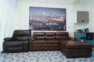 Zona d'estar a Spacious&Convenient_3BR/2BT_townhm for group stay