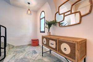 Fotografia z galérie ubytovania 4 Bedroom Townhouse 200 meters from the Beach! v destinácii Estepona