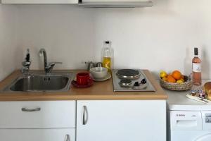 Afbeelding uit fotogalerij van Alpha View Apartments in Hydra