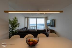 Μια τηλεόραση ή/και κέντρο ψυχαγωγίας στο Vista Roses Mar - El Brancs