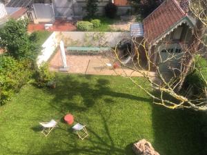 Ogród w obiekcie Chantemerle à partir de 2 personnes