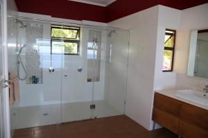 Kamar mandi di La Vue