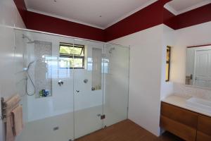 Kamar mandi di La Vue