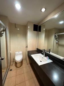Koupelna v ubytování De Choice Hotel Tawau