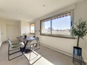 Nestor&Jeeves - BELLE ETOILE - Central - Premium