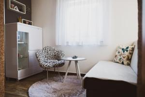 Posezení v ubytování Soba i Apartman Đula