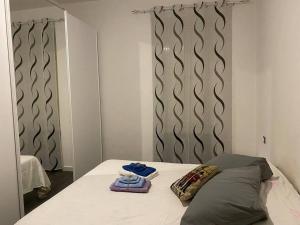 Postel nebo postele na pokoji v ubytování Nel cuore di Alvito, appartamento in centro