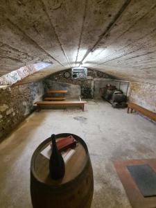 Posedenie v ubytovaní Gîte La Dortière s'Amuse, magnifique maison de maître 12min du Puy du Fo