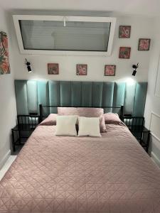 Zdjęcie z galerii obiektu Marbella Playa Real with sea view w Marbelli