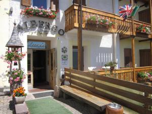 Fotografie z fotogalerie ubytování Albergo Lucia v destinaci Tesero