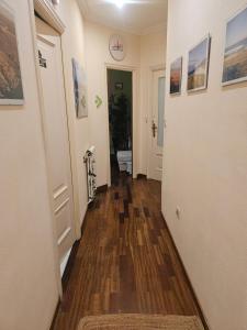 Fotografia z galérie ubytovania Habitacion amplia y centrica en piso compartido v destinácii A Coruña