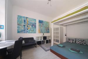 Postel nebo postele na pokoji v ubytování Cosy studio apartment with AirConditioner