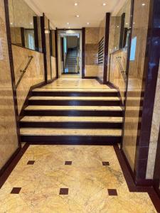 Haliviera - Golden Square, 1min from beach