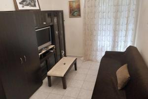 Μια τηλεόραση ή/και κέντρο ψυχαγωγίας στο APARTMENT PEREA THESSALONIKI