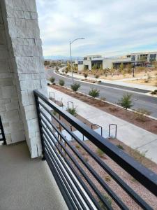 3 BD RM- 7 miles from Las Vegas Strip